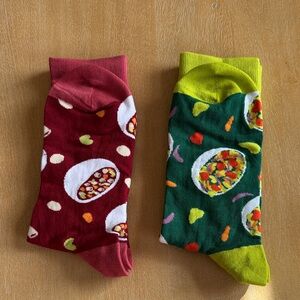 Olive Garden Novelty Socks 2 Pairs